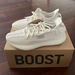 Yeezy Boost Sneakers in White